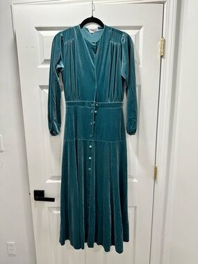 Long Sleeve Teal Velvet Midi Dress